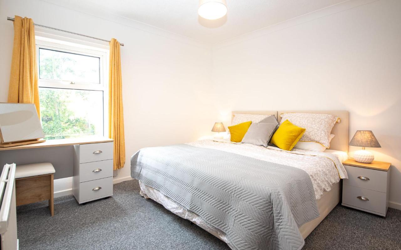 Bright 3 Bedroom Townhouse Near City Centre Норуич Екстериор снимка