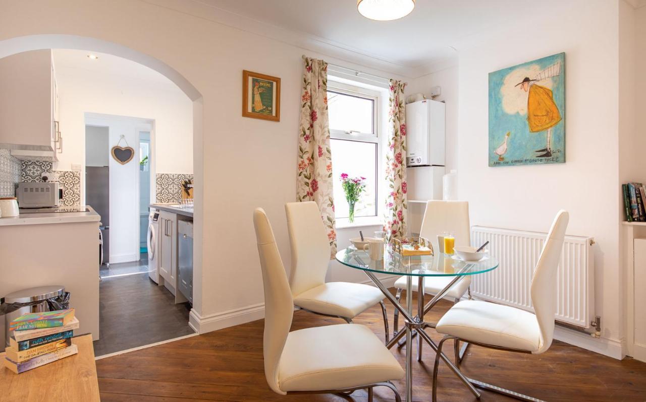 Bright 3 Bedroom Townhouse Near City Centre Норуич Екстериор снимка